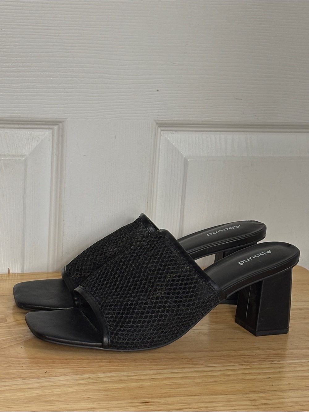 Abound Abtula Fab Black Mesh Block Heel Mules square toe size 11 slip in heels